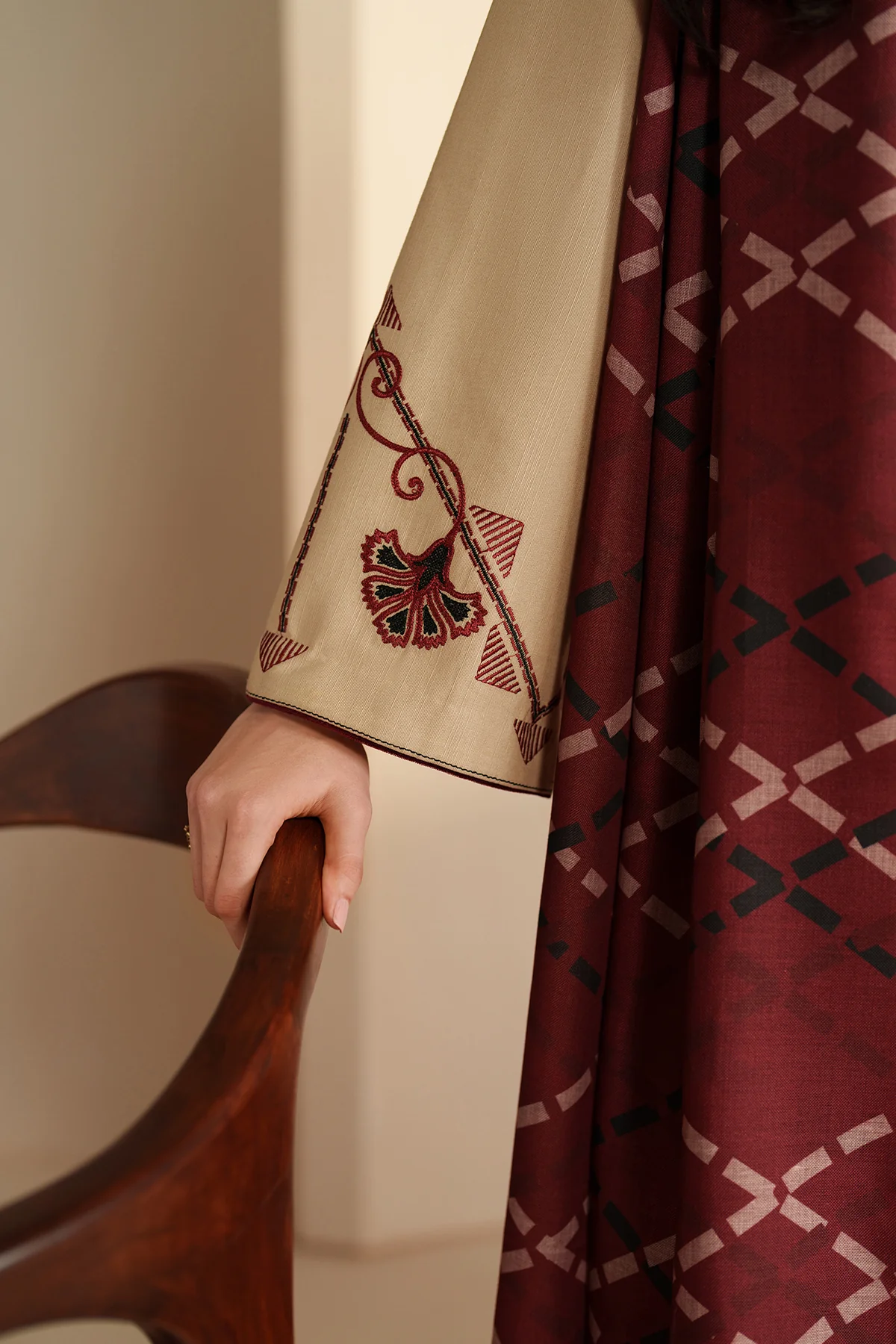 EMBROIDERED KHADDAR RTW-1269 - Image 7