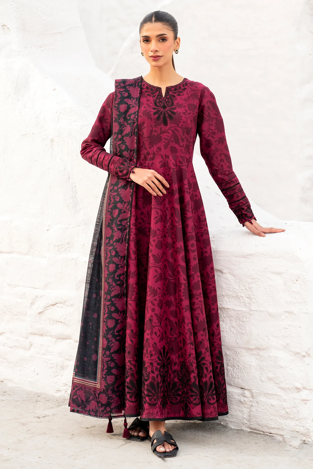 EMBROIDERED LAWN RTW - 1175 - Image 3