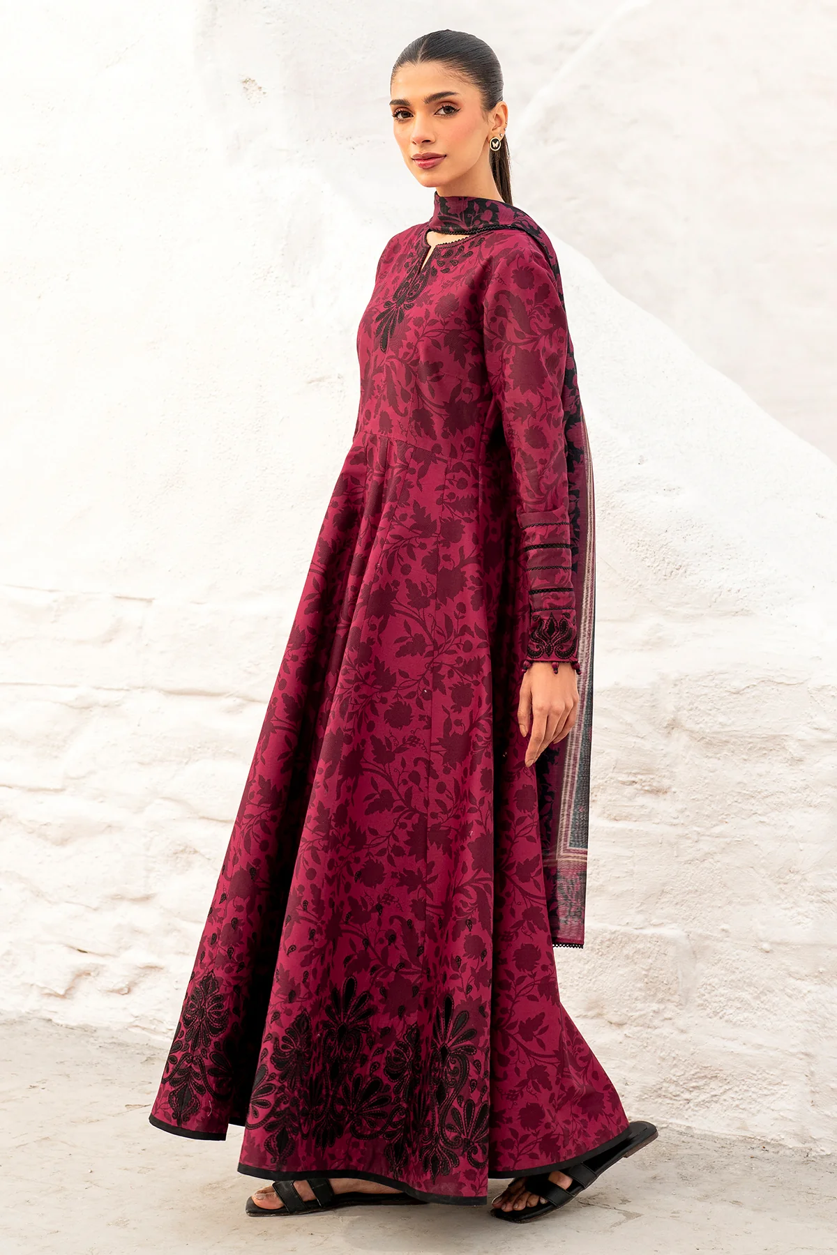 EMBROIDERED LAWN RTW - 1175 - Image 4