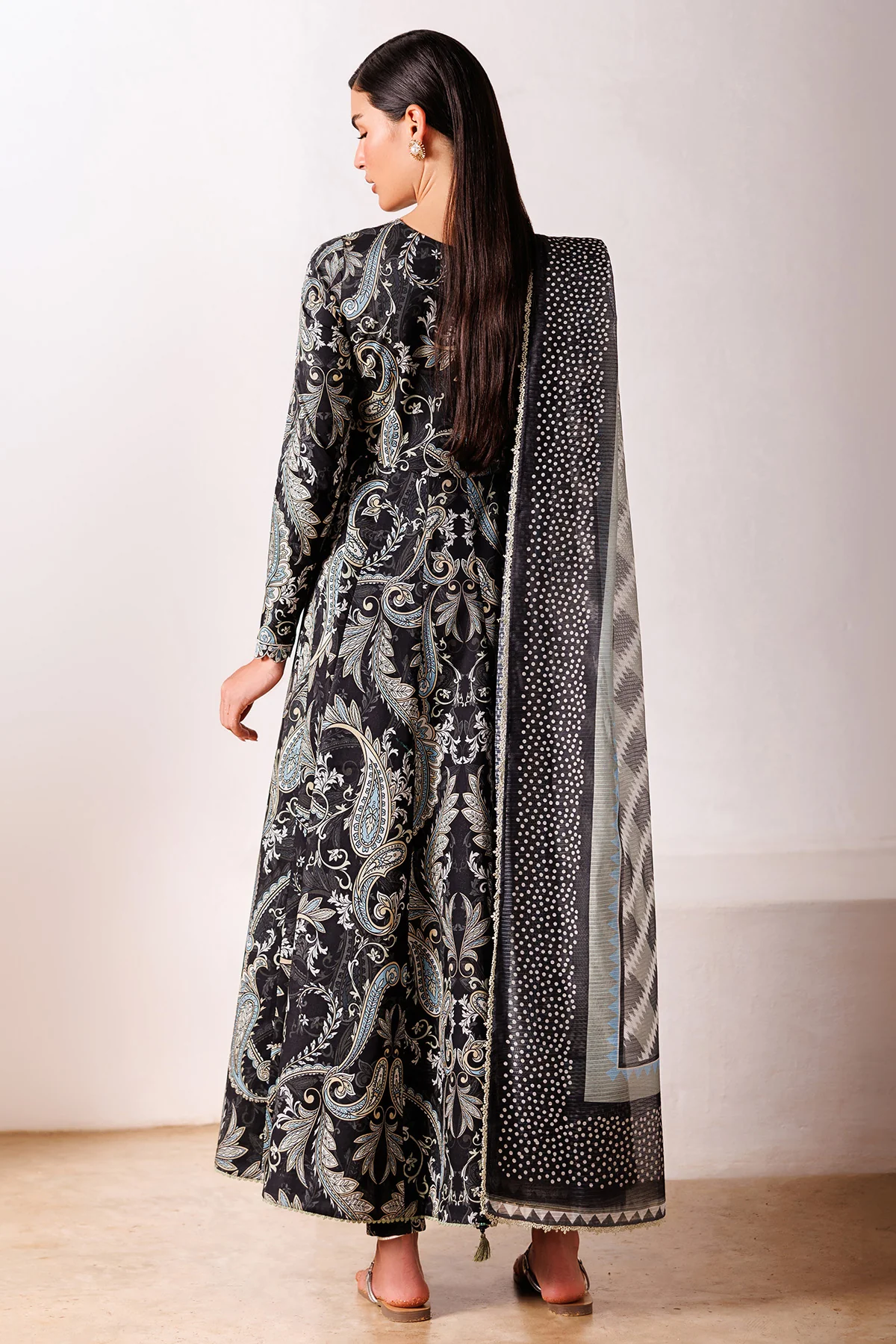 EMBROIDERED LAWN RTW-1287 - Image 4