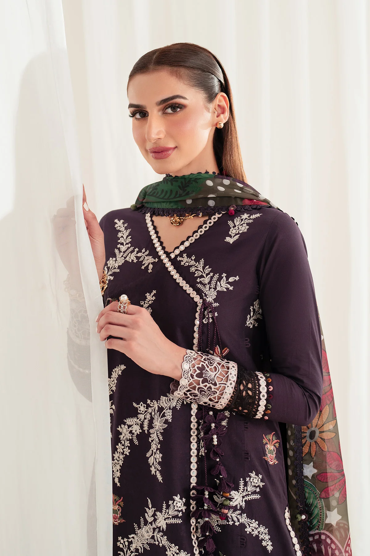 EMBROIDERED LAWN USE-9326 - Image 3