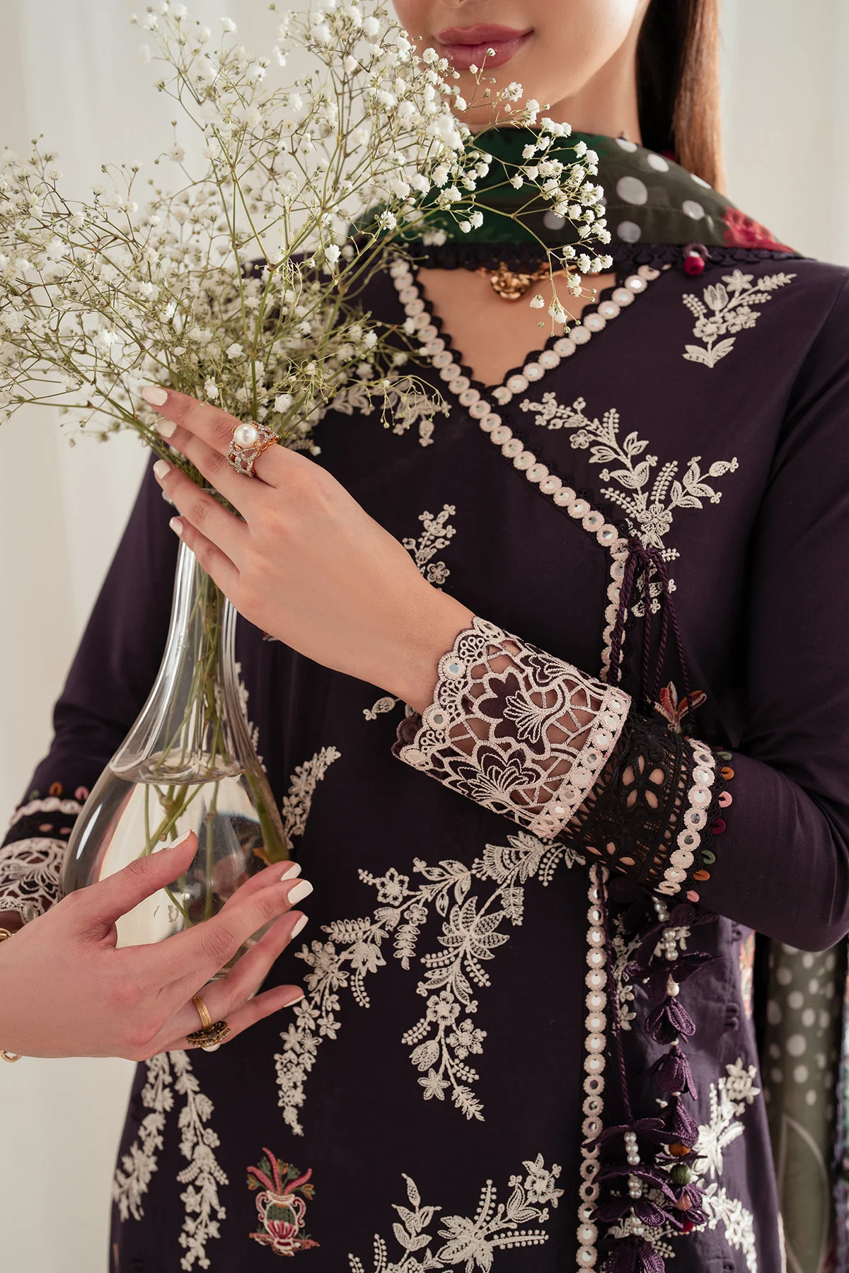 EMBROIDERED LAWN USE-9326 - Image 8