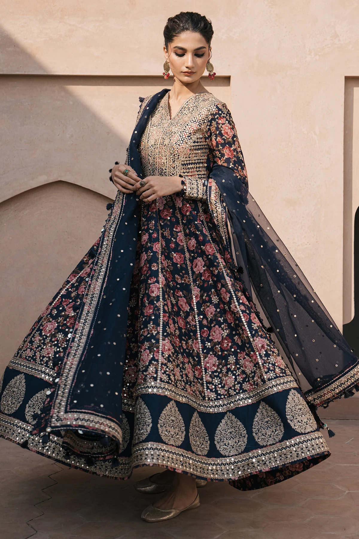 Embroidered Luxury Lawn SL24-D1 - Image 3