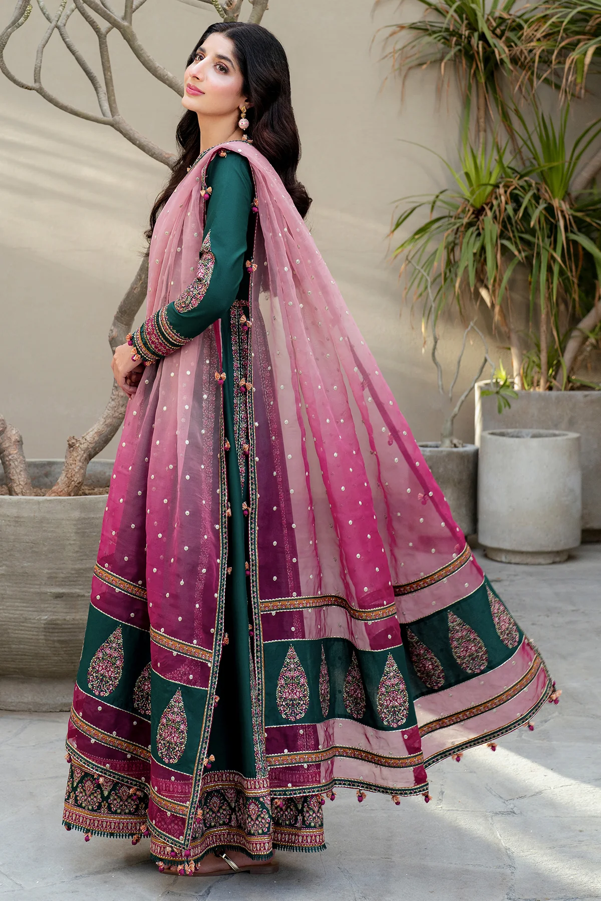 Embroidered Luxury Lawn SL25-D1 - Image 3