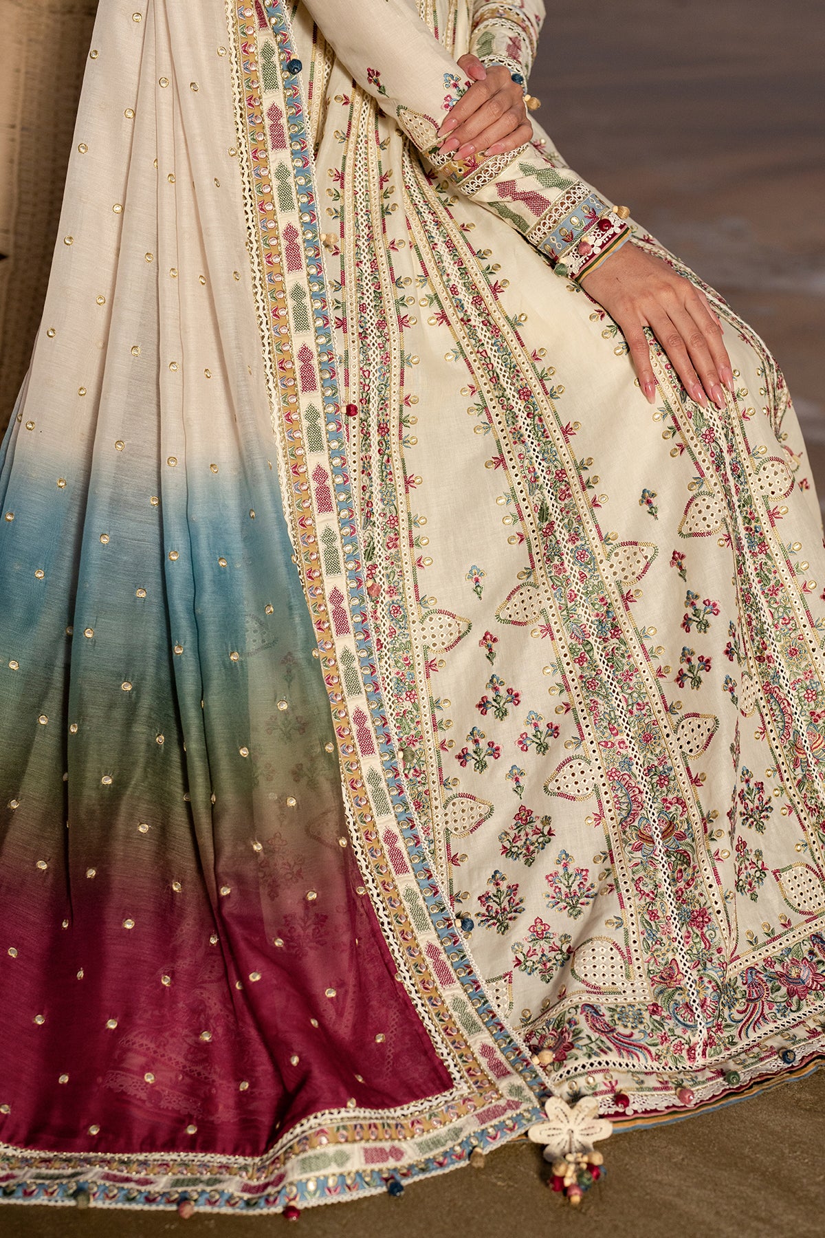 Embroidered Luxury Lawn SL25-D9 - Image 10