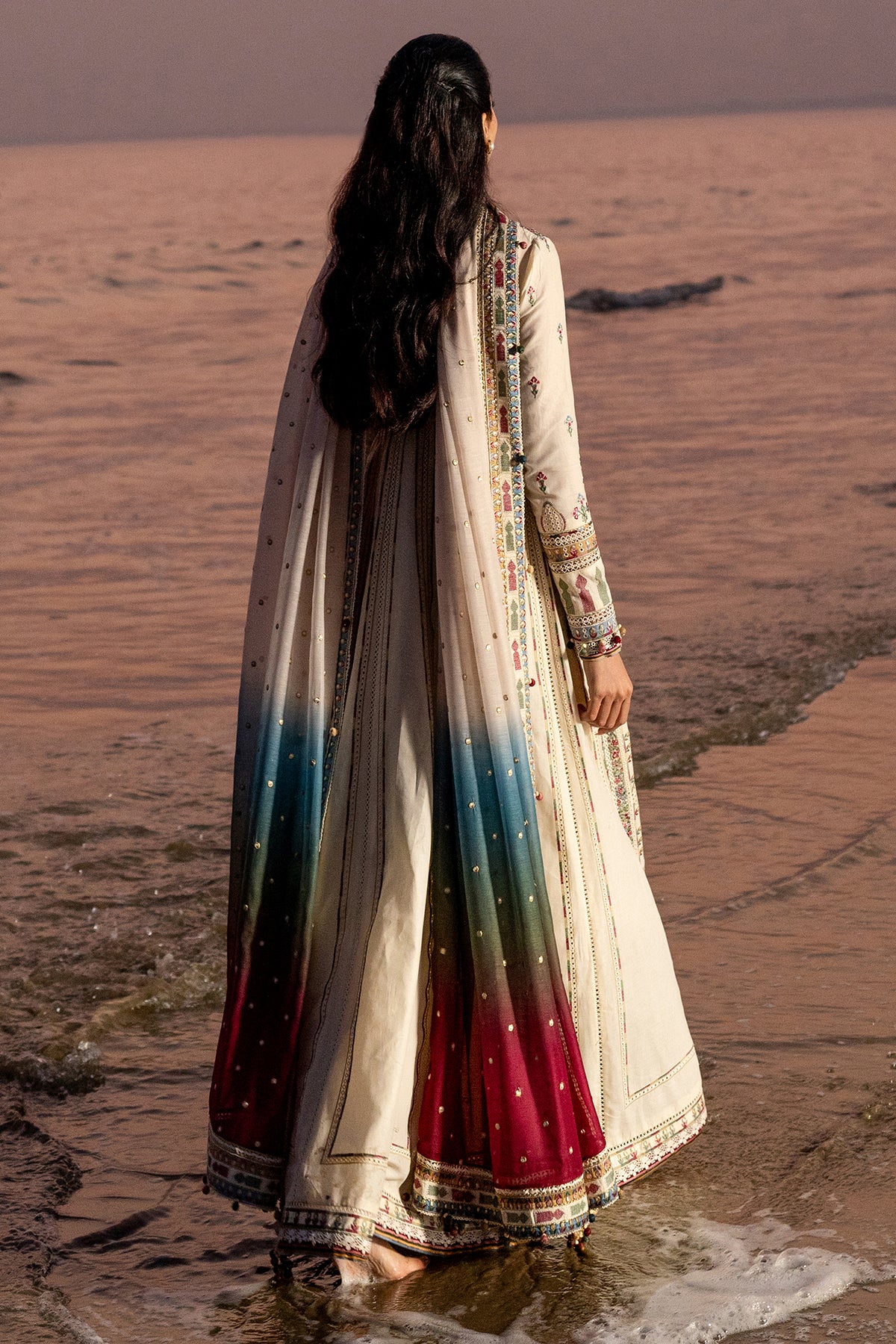 Embroidered Luxury Lawn SL25-D9 - Image 8