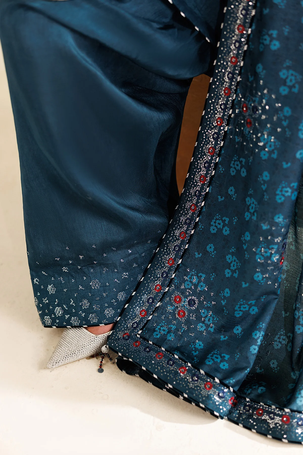 Embroidered Raw Silk UR-7062 - Image 7