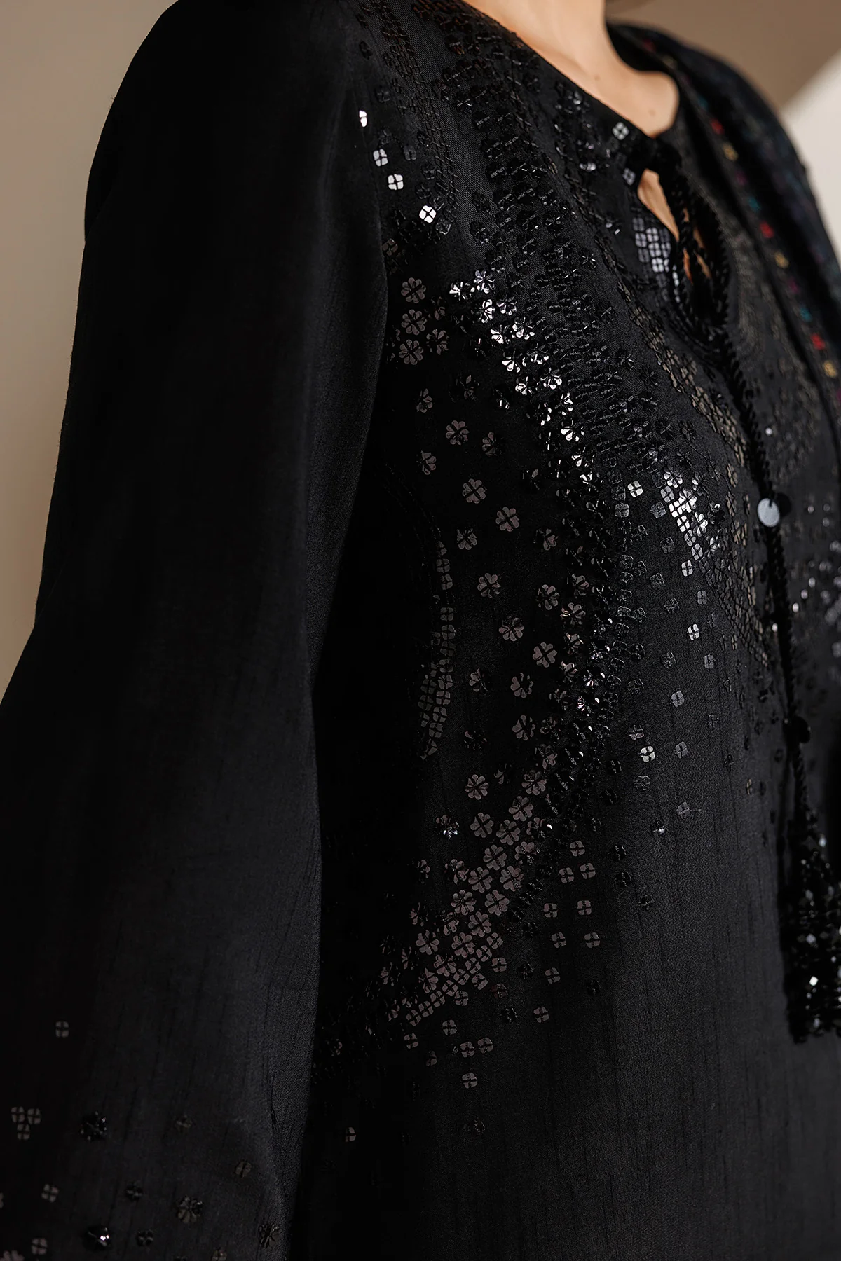 EMBROIDERED RAW SILK UR-7081 - Image 10