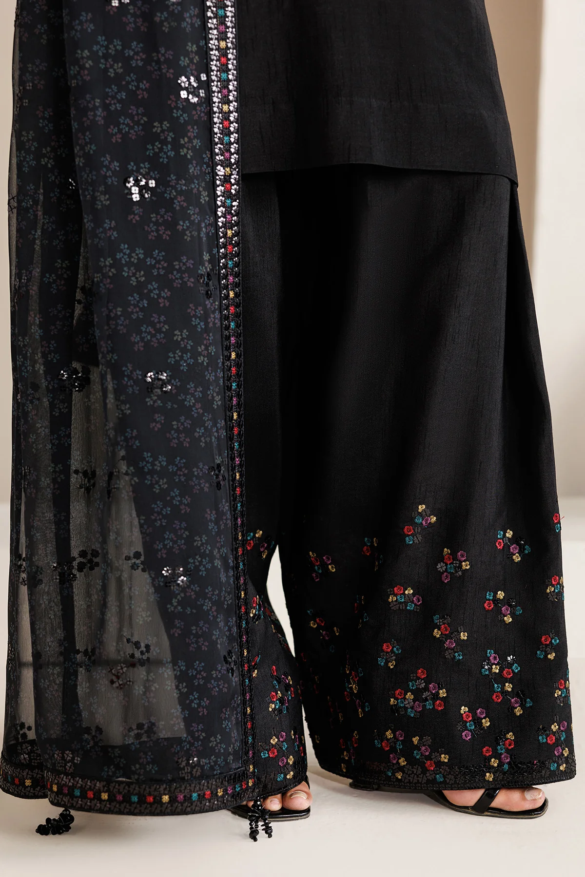 EMBROIDERED RAW SILK UR-7081 - Image 5